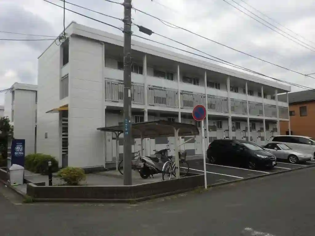 レオパレスヤバタIII 外観