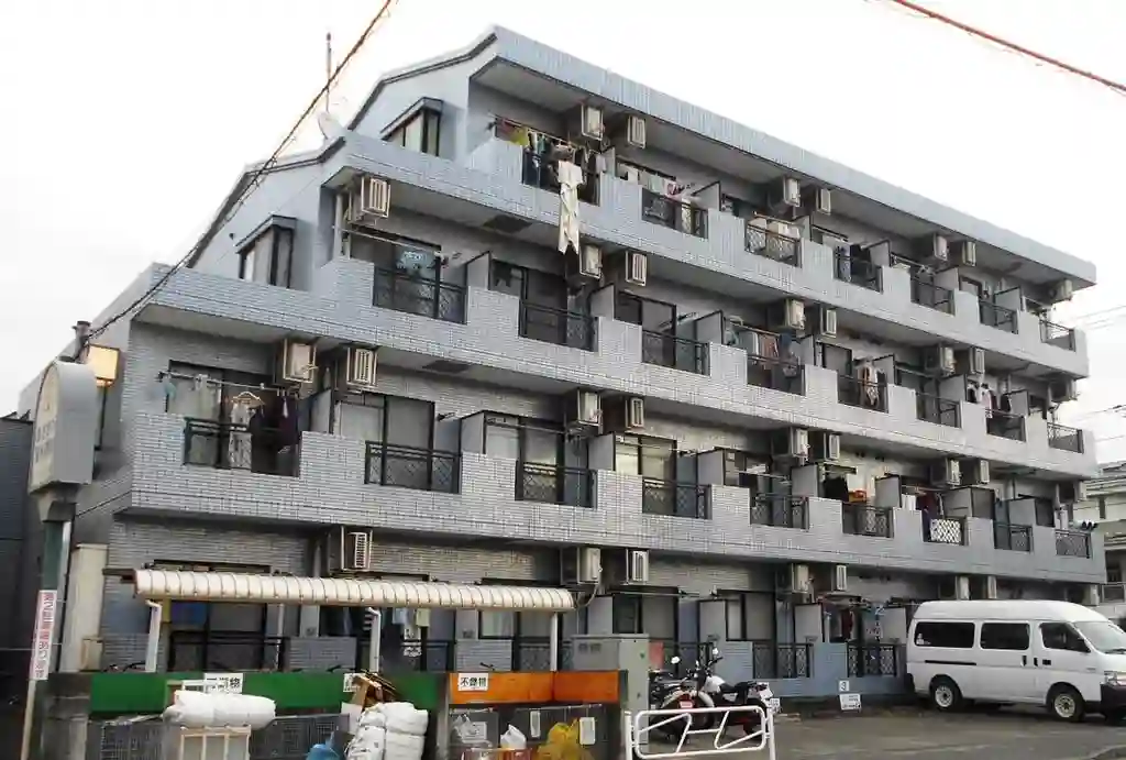 ジュネス 外観
