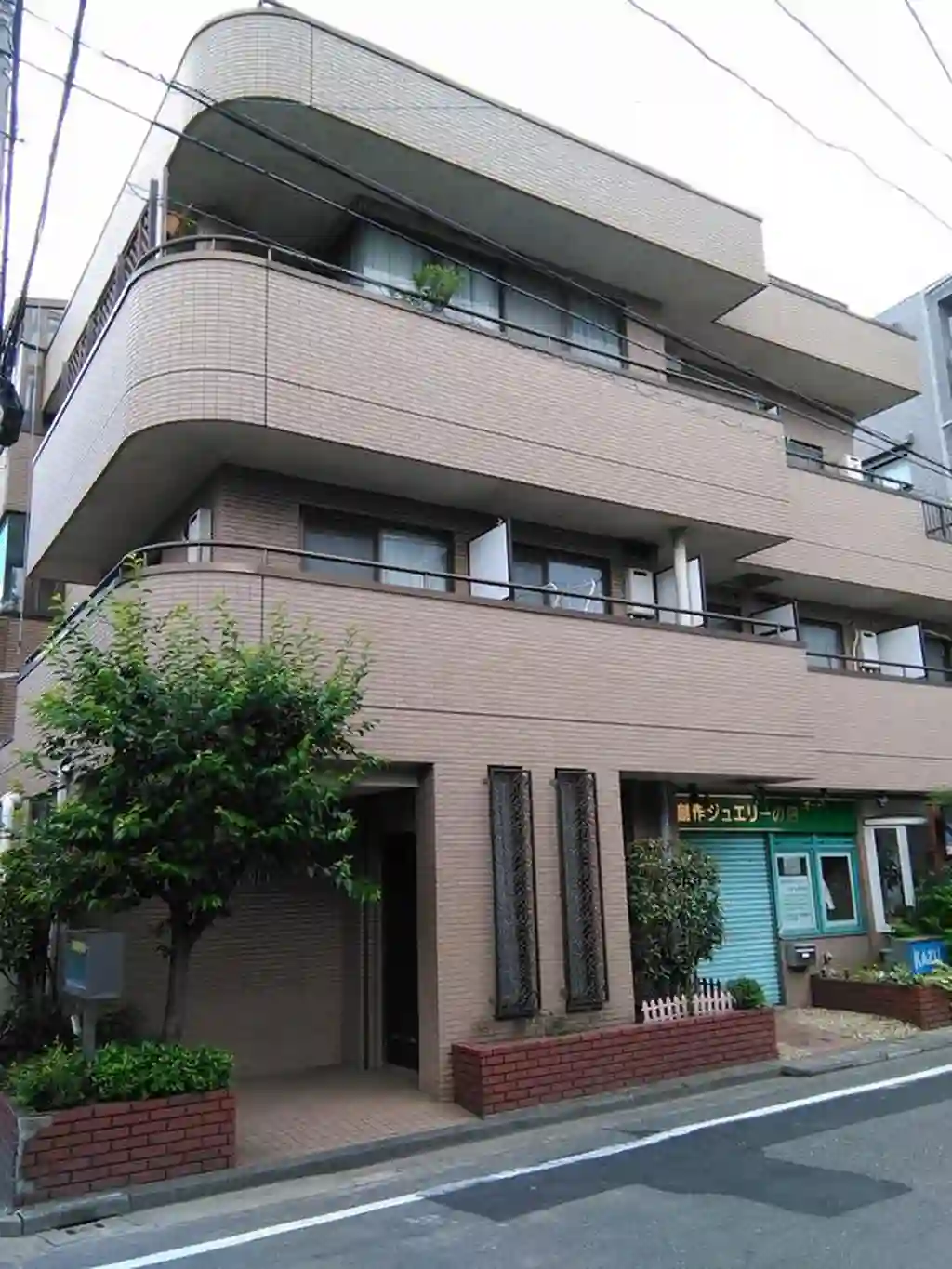 クレストガーデニア 外観