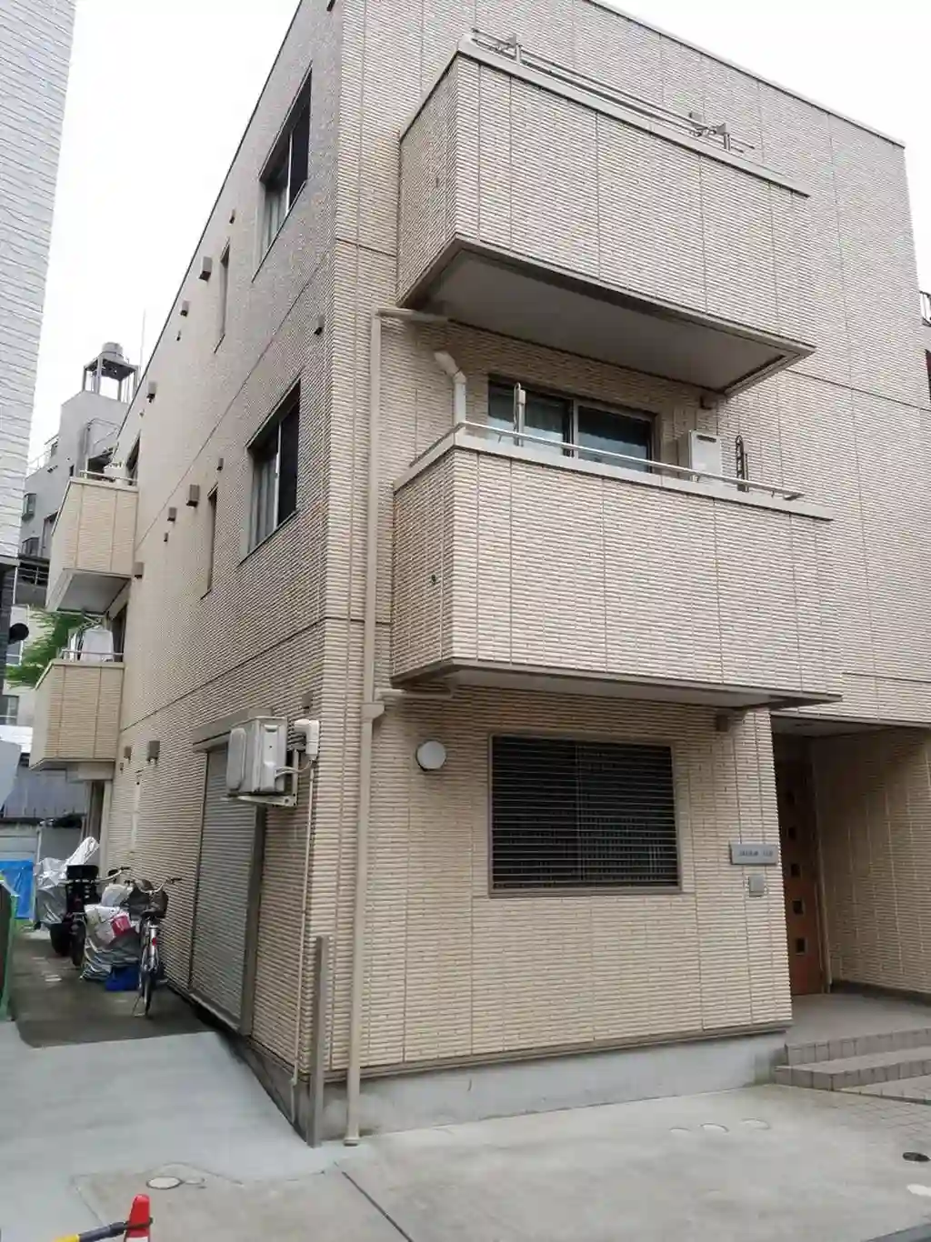 アンゲネームラオーム 外観