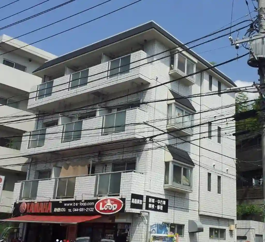 サンパレス生田 外観