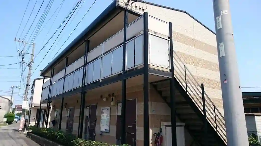 レオパレス裕 外観