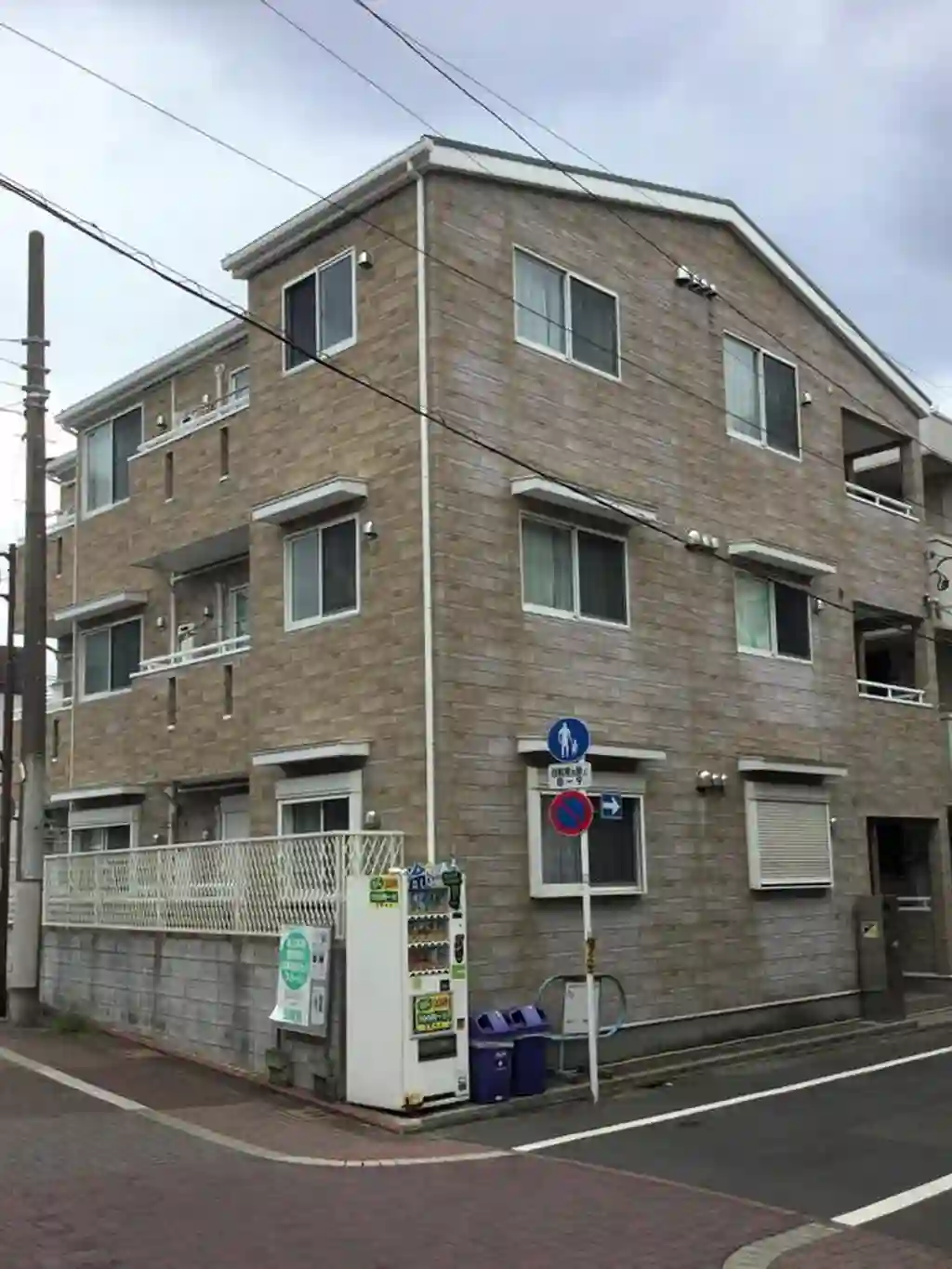 CRESCENTMINE 外観