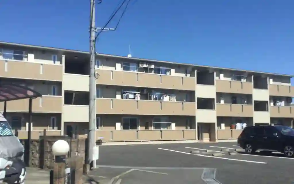 ラ・テールドゥ 外観