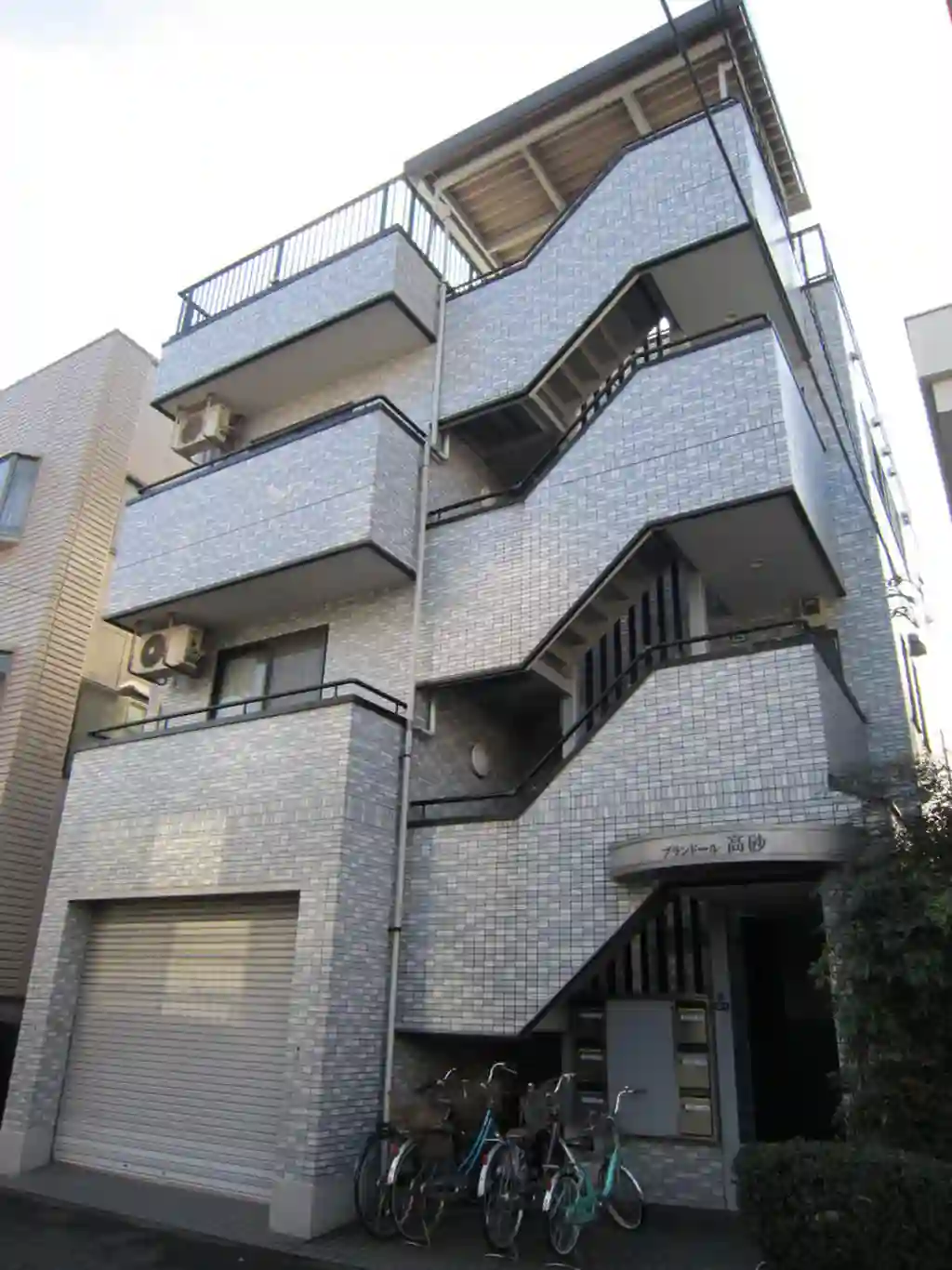 プランドール高砂 外観