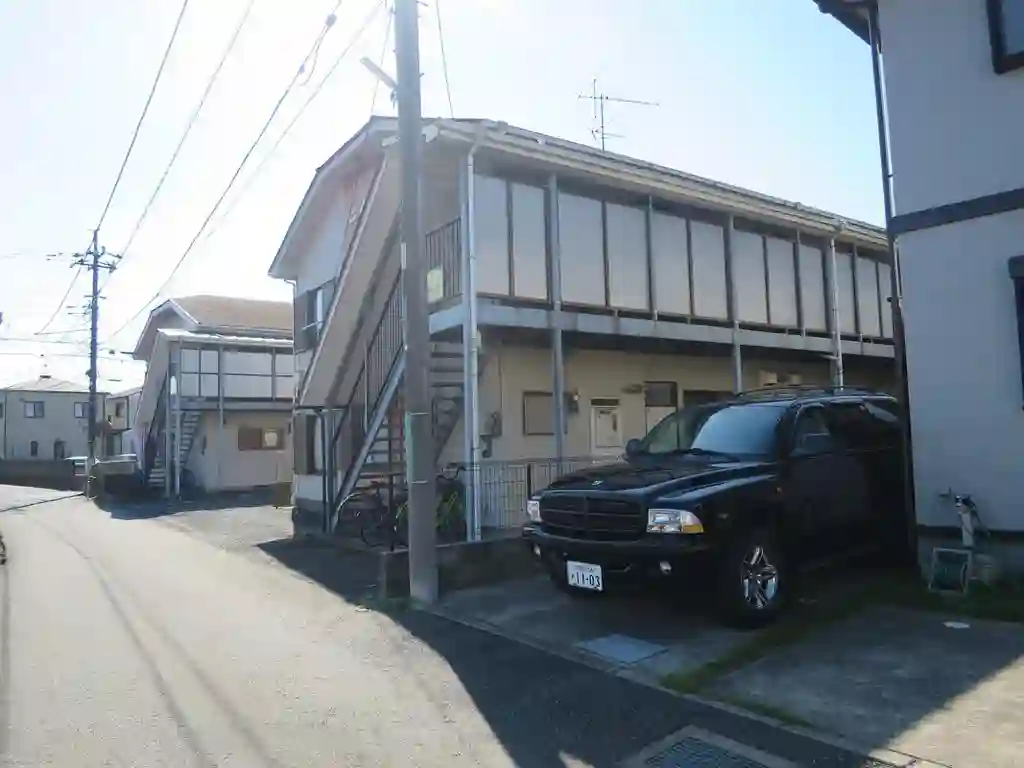 ニイハイツ 外観