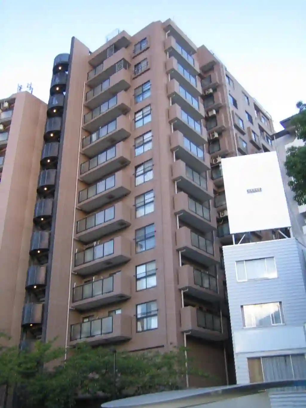 グランイーグル川崎II 外観