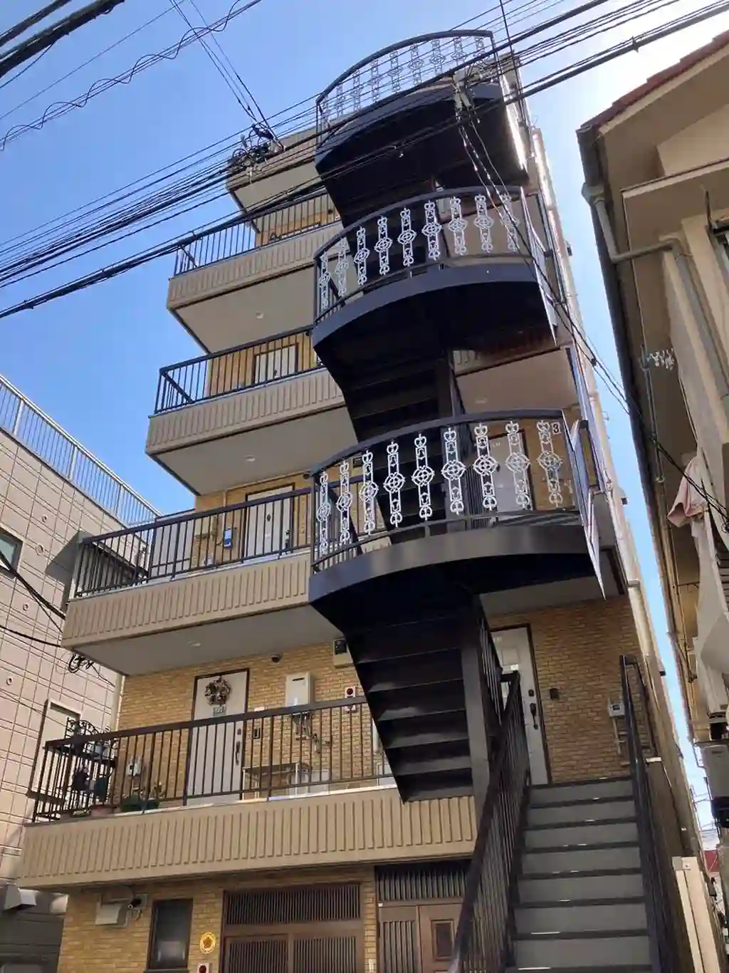 クリスタルヴィレッジV5 外観