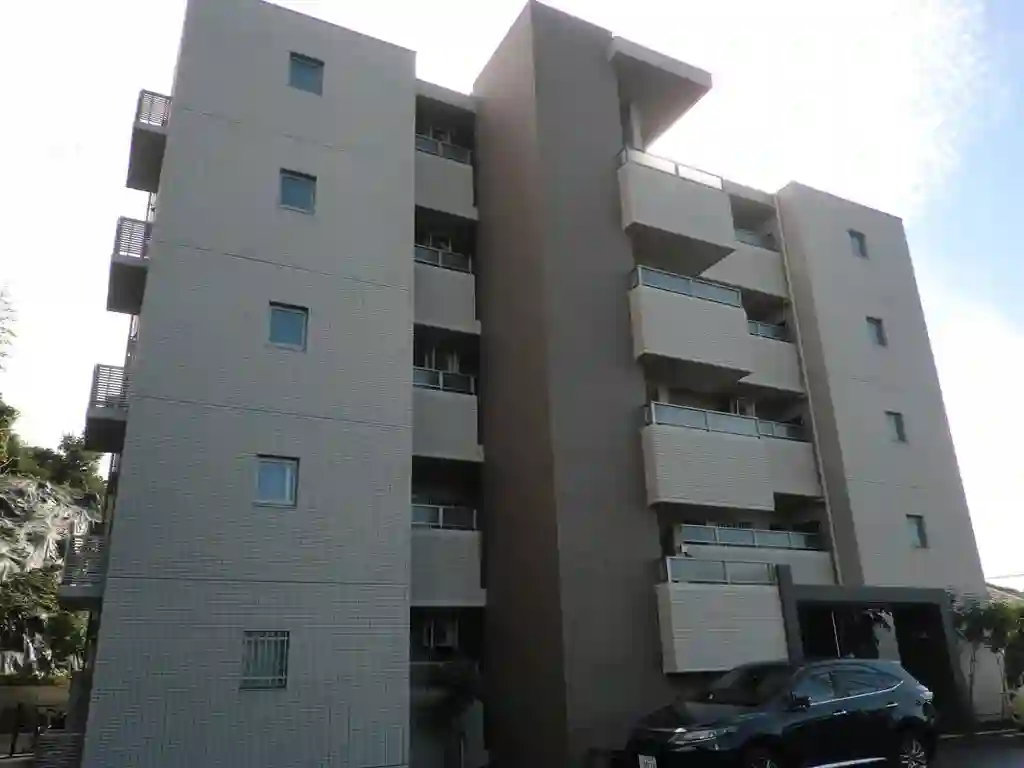 シャトーエミール 外観