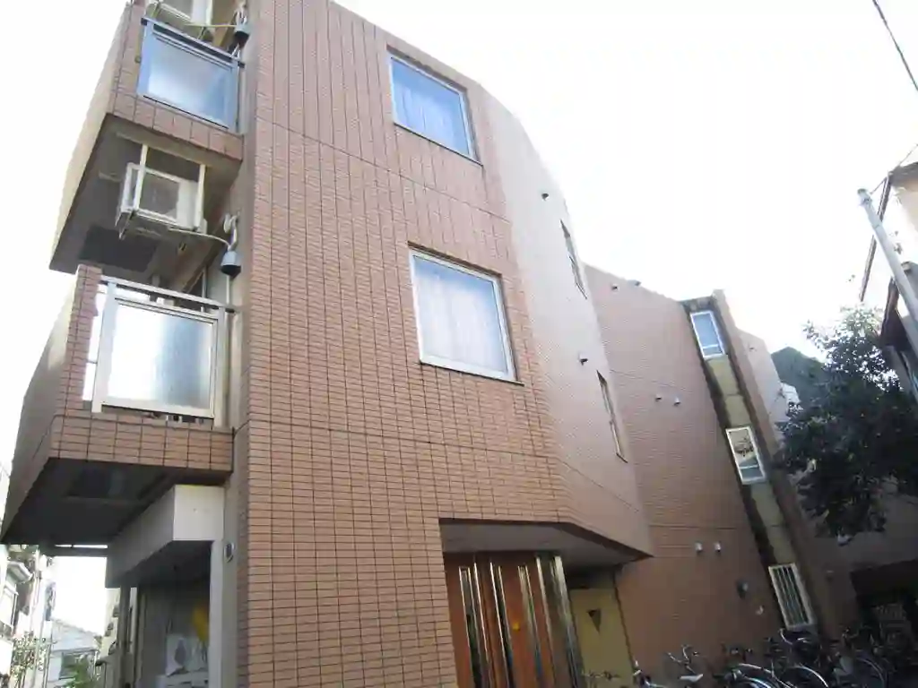 秀華六番館 外観