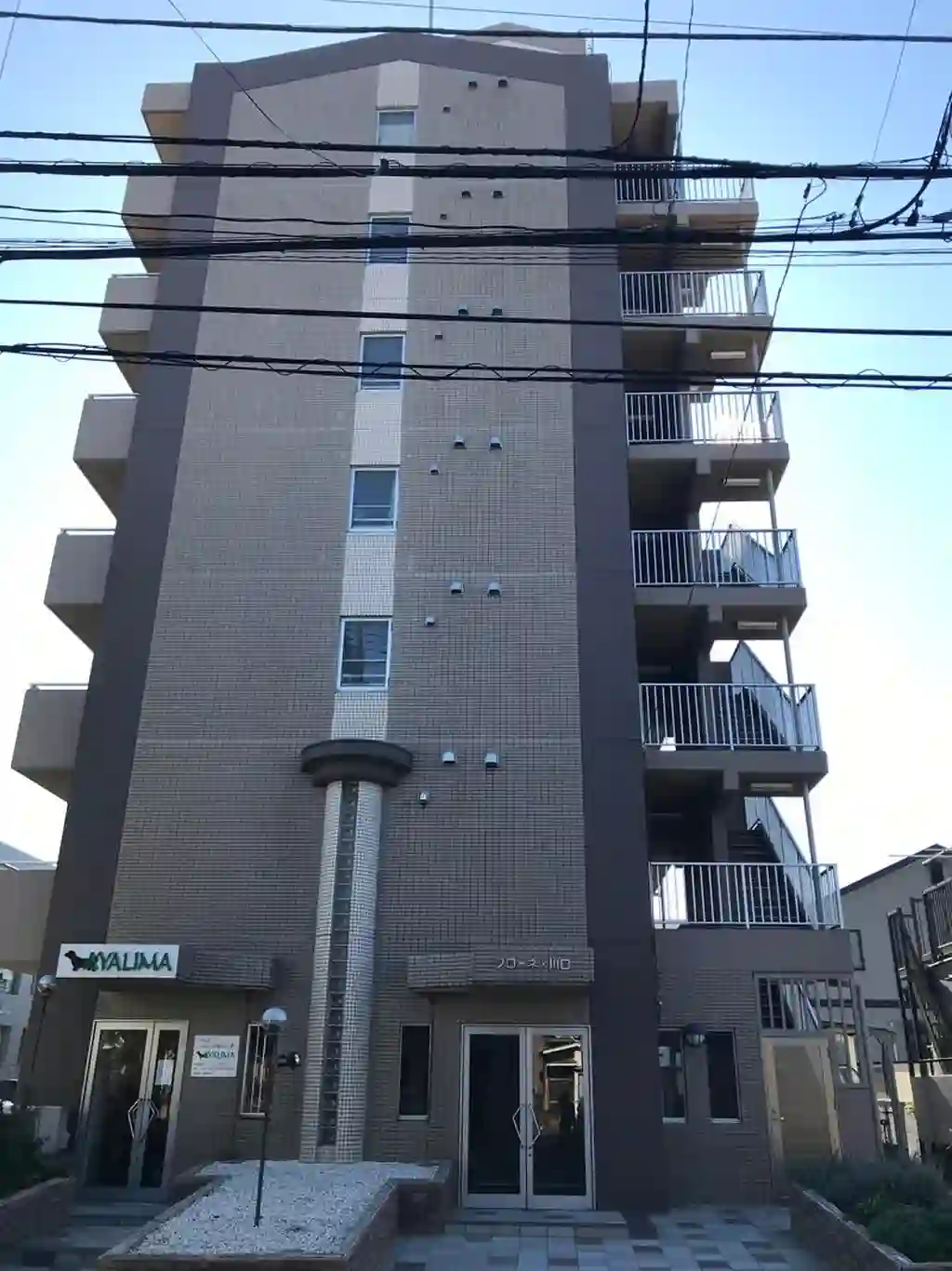 クローネ・川口 外観