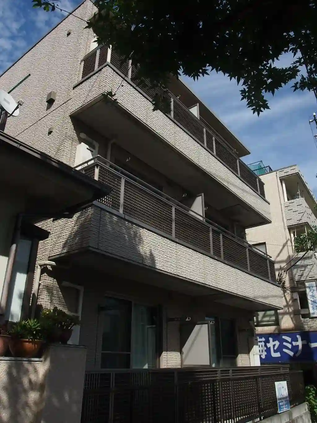 ルミエール森 外観