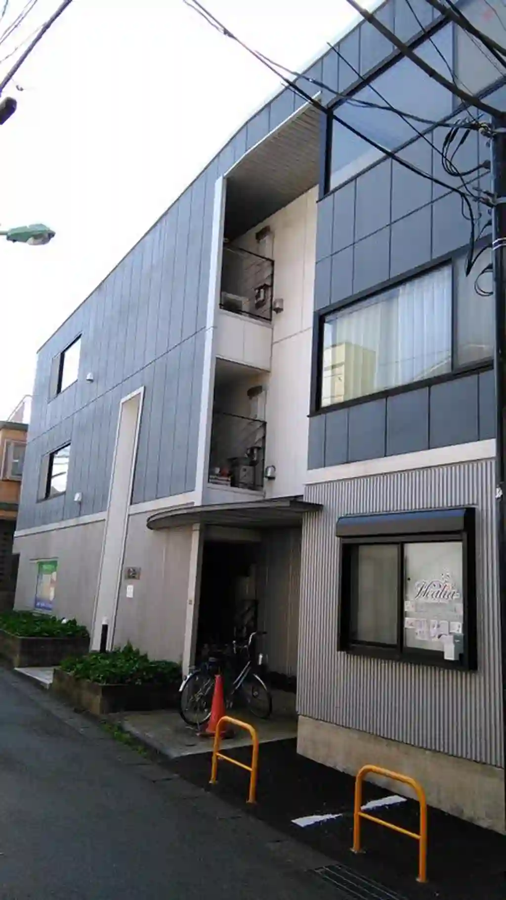 I・S21 外観