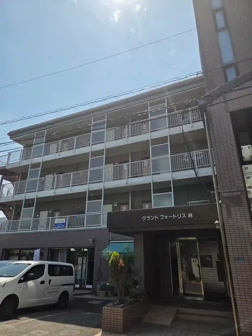 グランドフォートリス林 外観