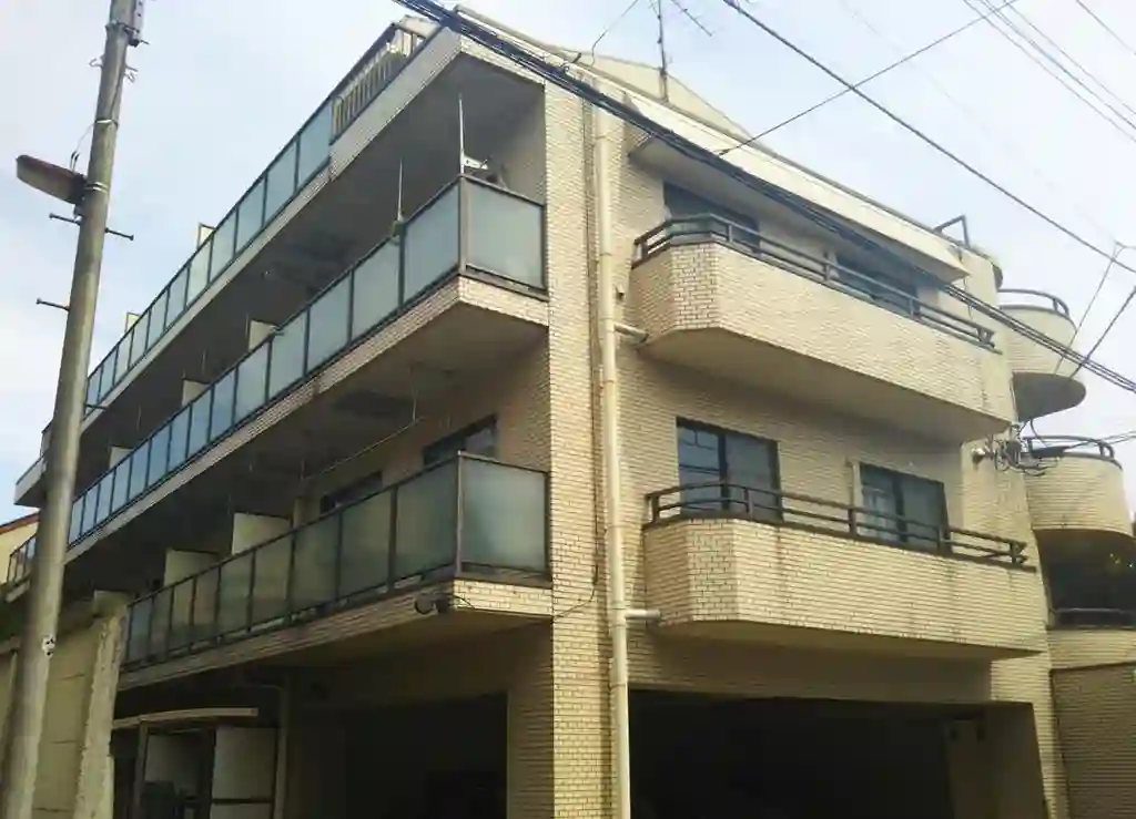 アドメゾン立川 外観