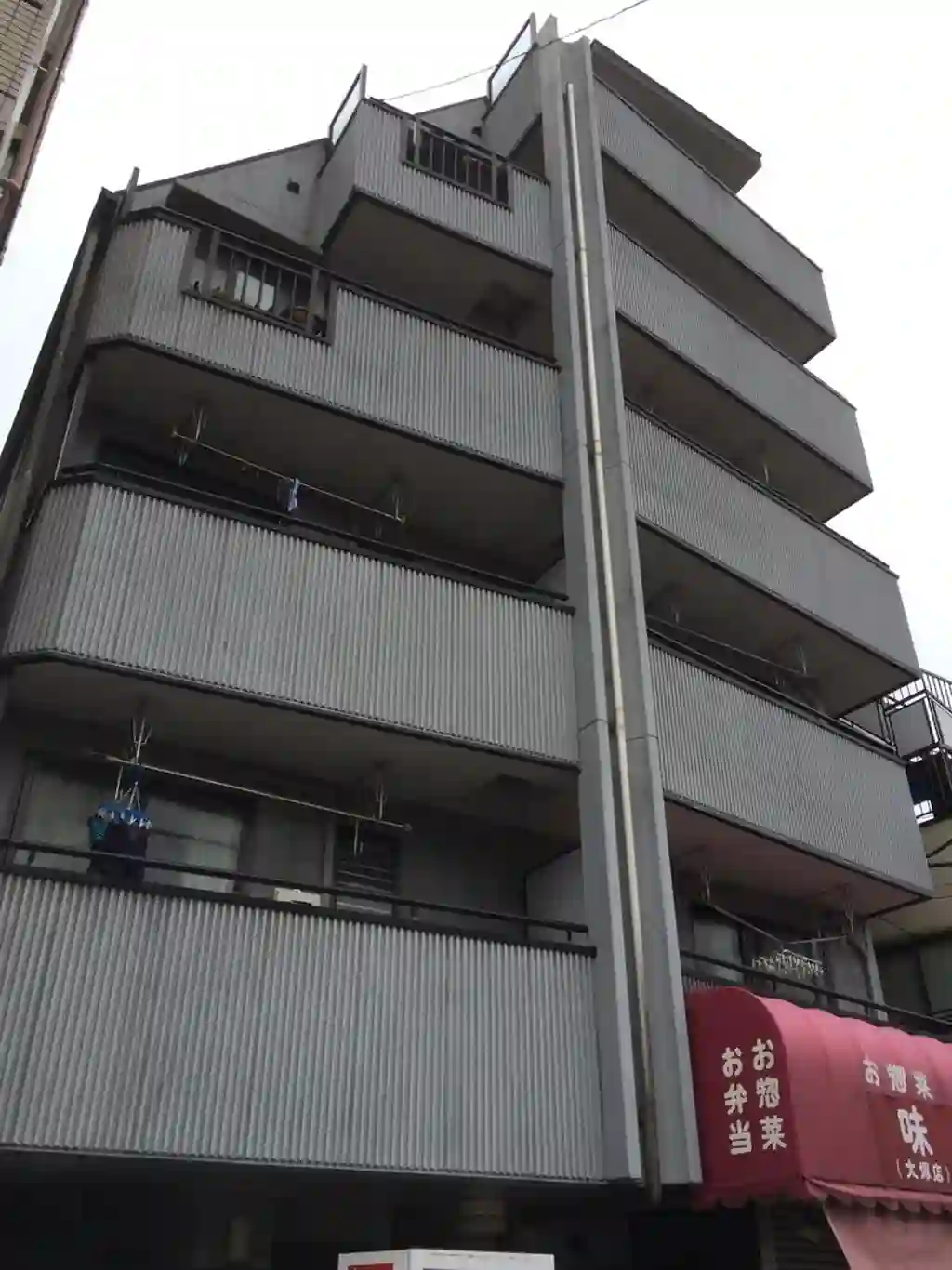 ジョイフルイトウ 外観