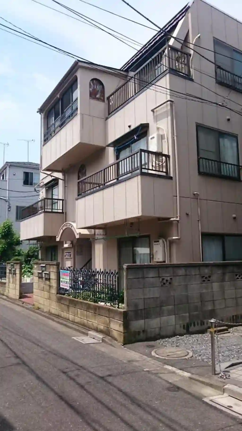 ロイヤルハイツ 外観