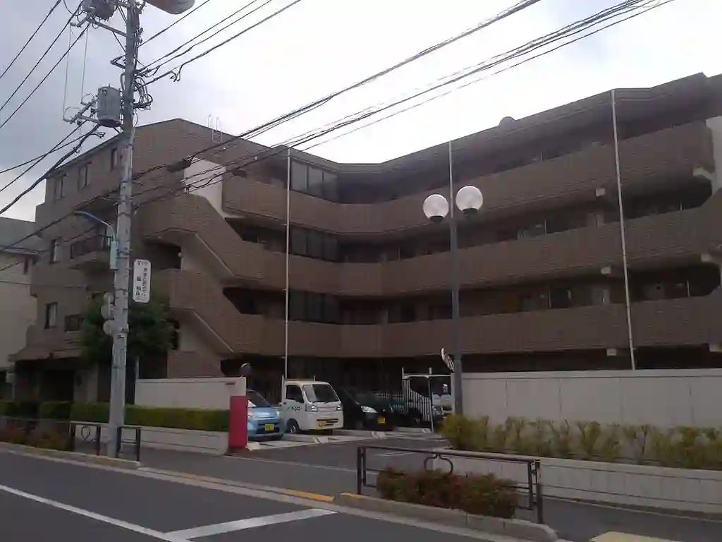 シャンベール六義園 外観