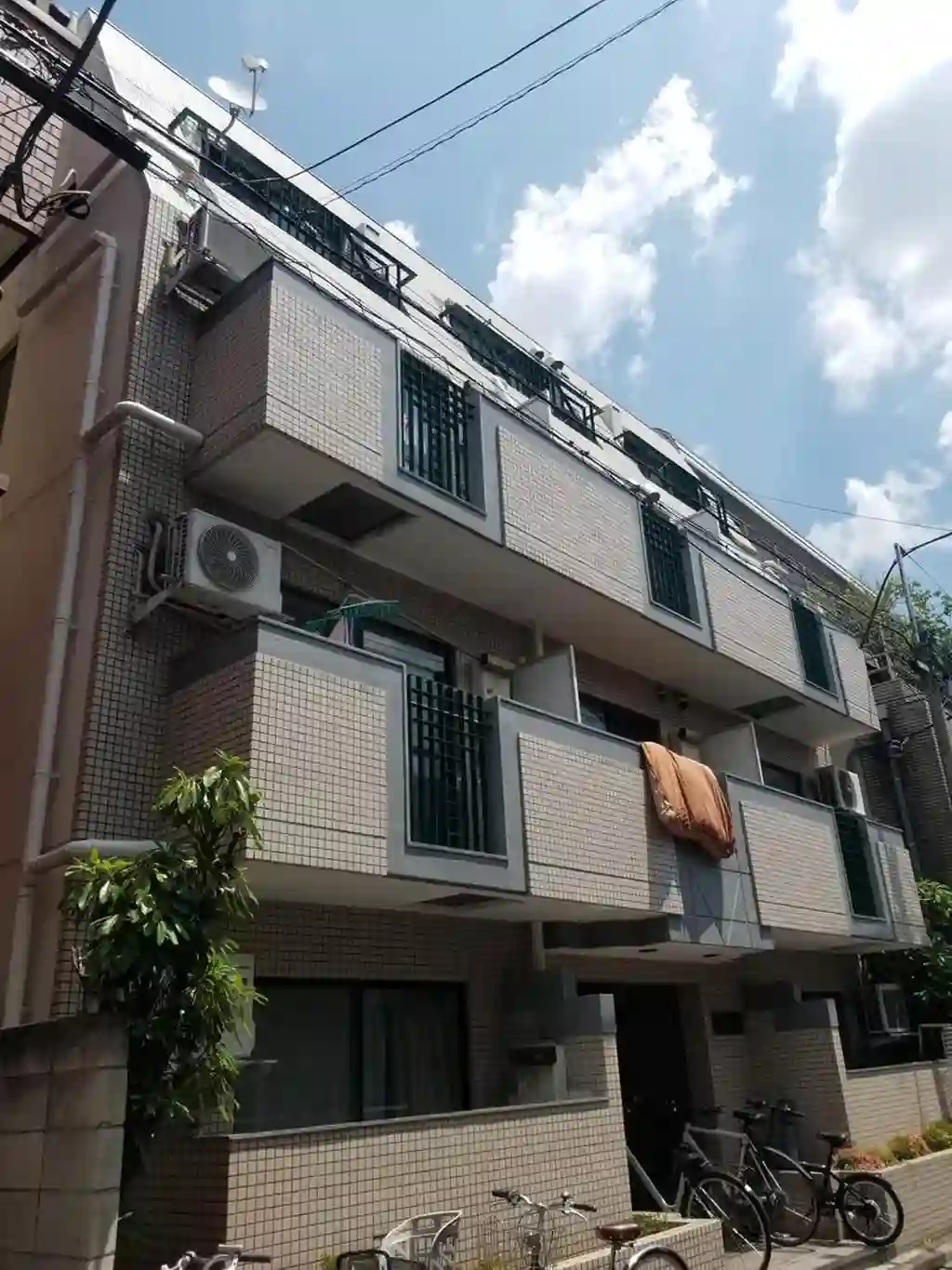 プラムハイツ 外観