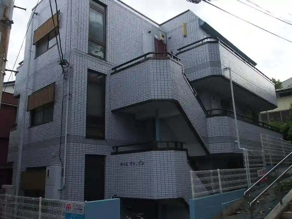 キャピタル・ゲン 外観
