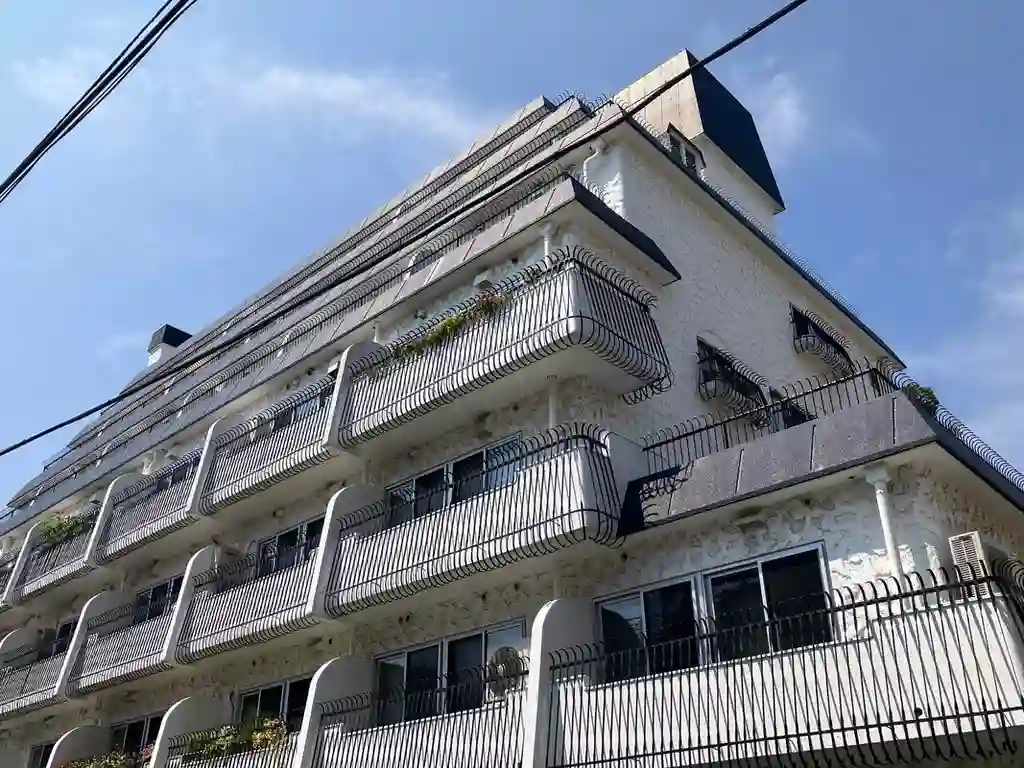 秀和第二神宮レジデンス 外観