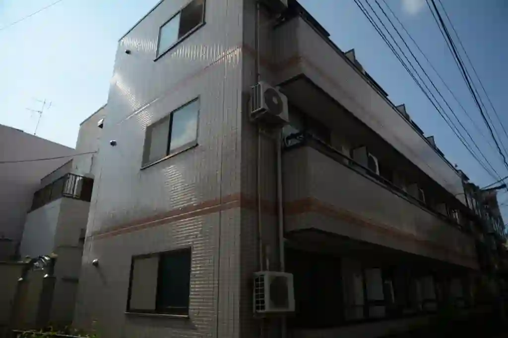 アゼリアファースト 外観
