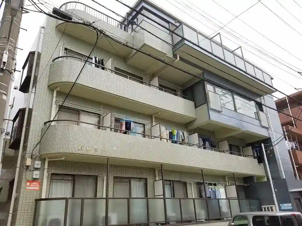 パレット 外観