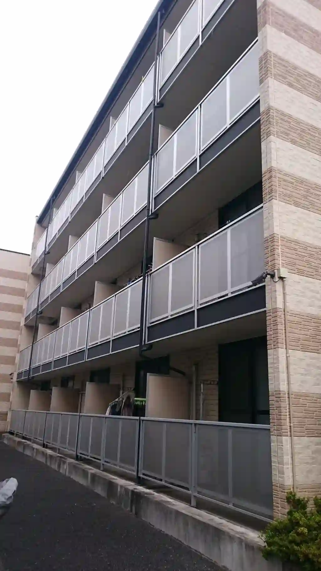 レオパレスリベール 外観
