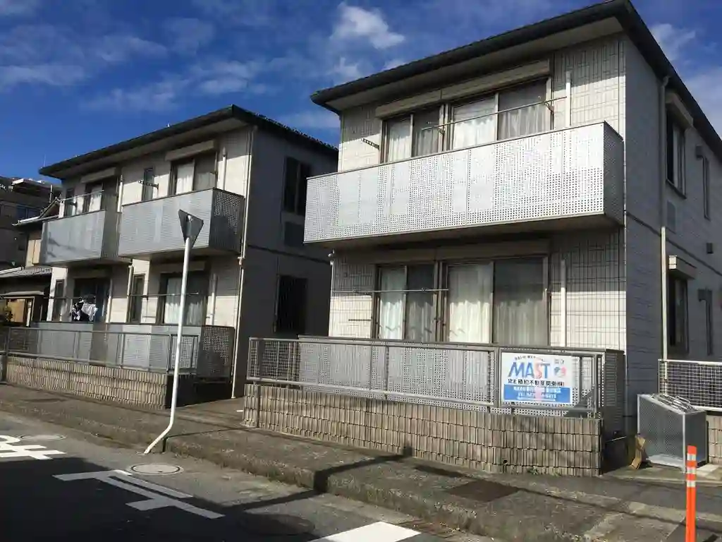 グレース・シャトル 外観