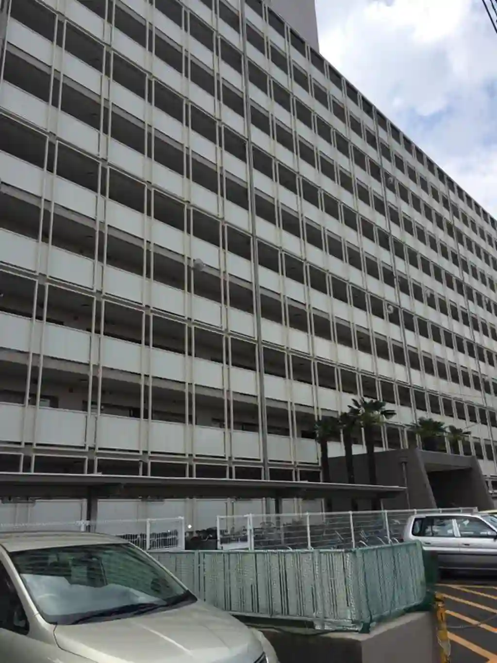 根岸ハイツ1号棟 外観