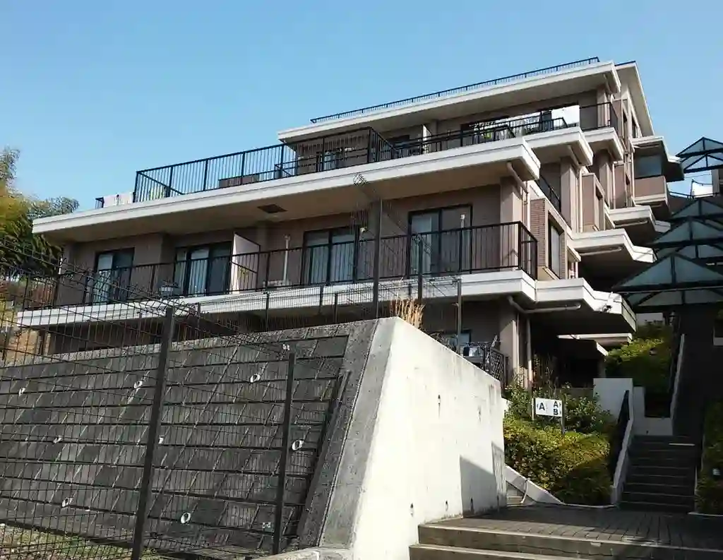 ライフヒルズ北山田A棟 外観