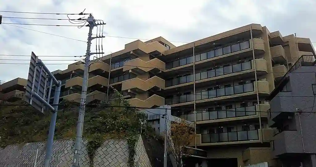 フローレンスパレス鴨居Ⅱ 外観