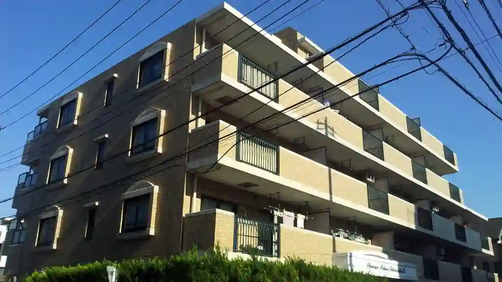 フローレンスパレス十日市場2 外観
