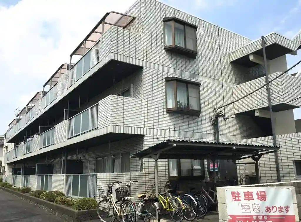 コーポラス・モモキ 外観