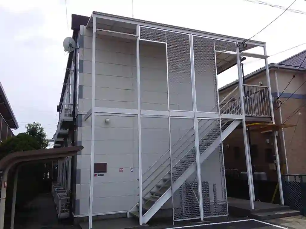 レオパレスステラ 外観