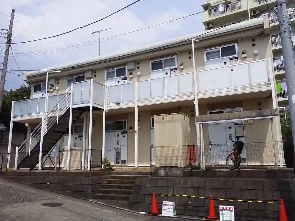 レオパレスボヌール桜森 外観