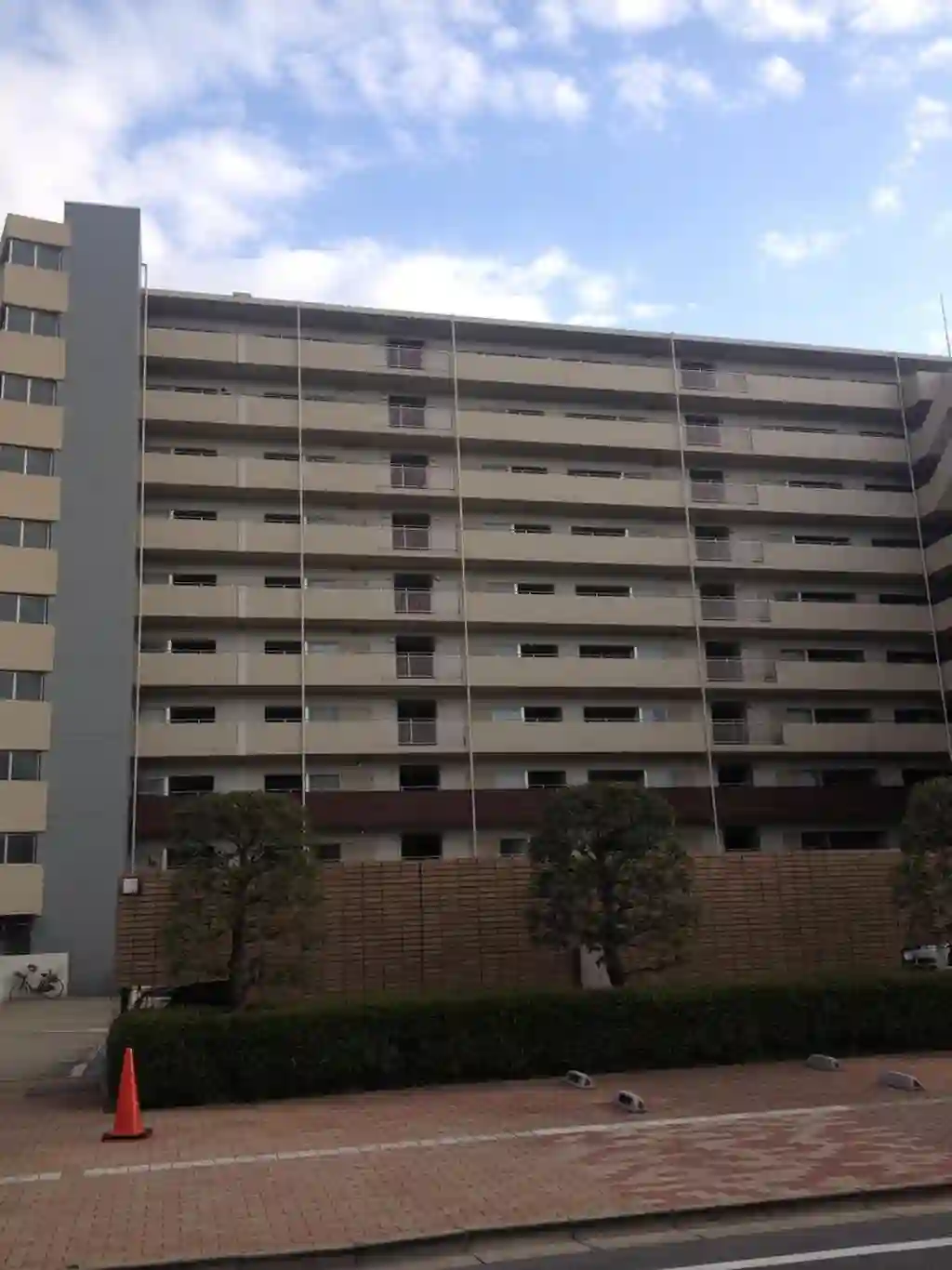 D-triaアイリットスクエア 外観