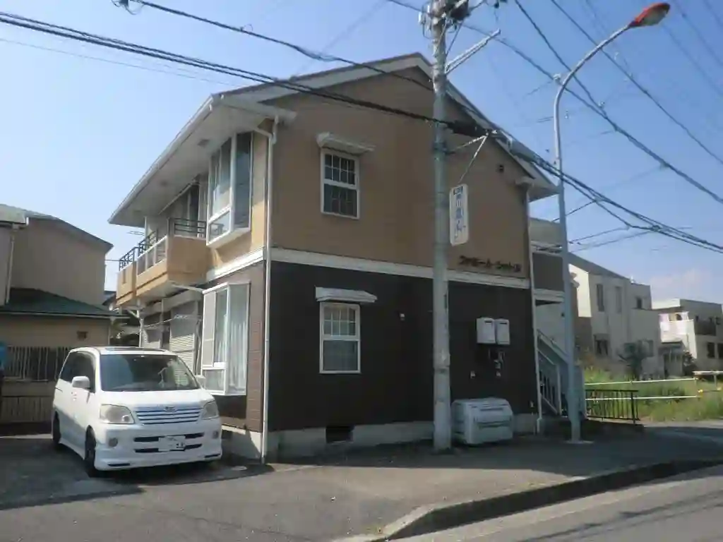 ファミールシャトル 外観