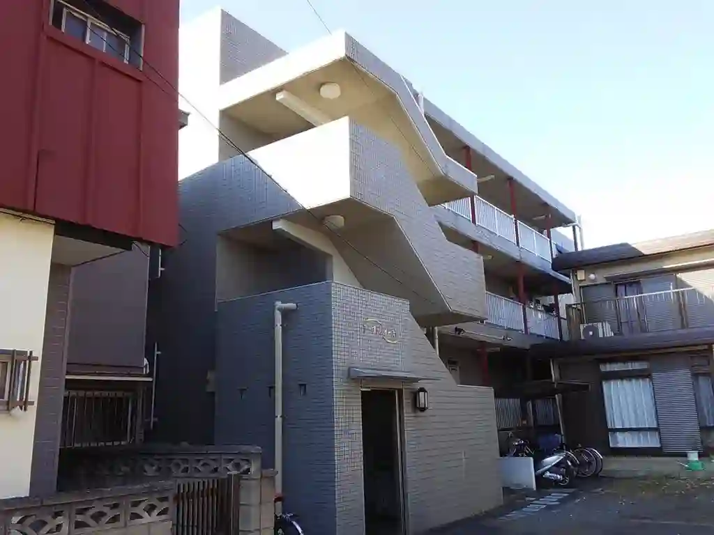 アーヴァンイースト 外観