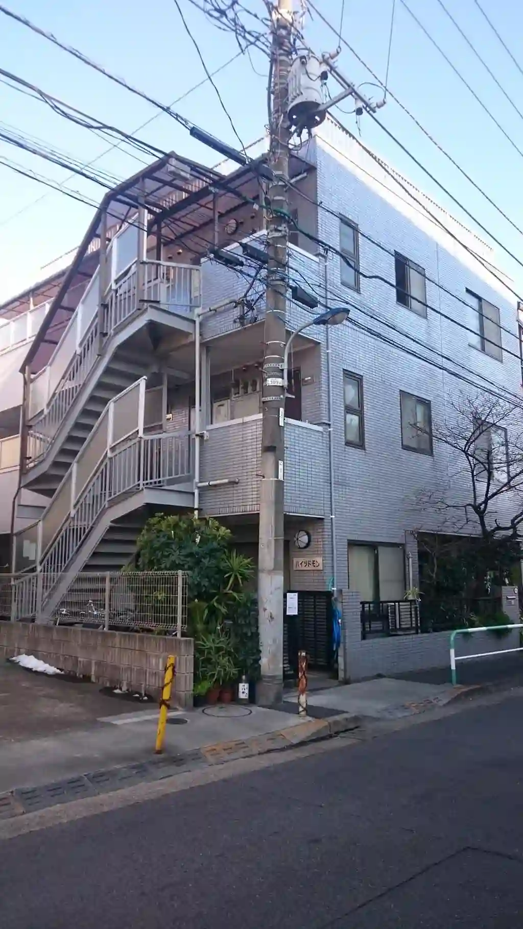 ハイツドモン 外観