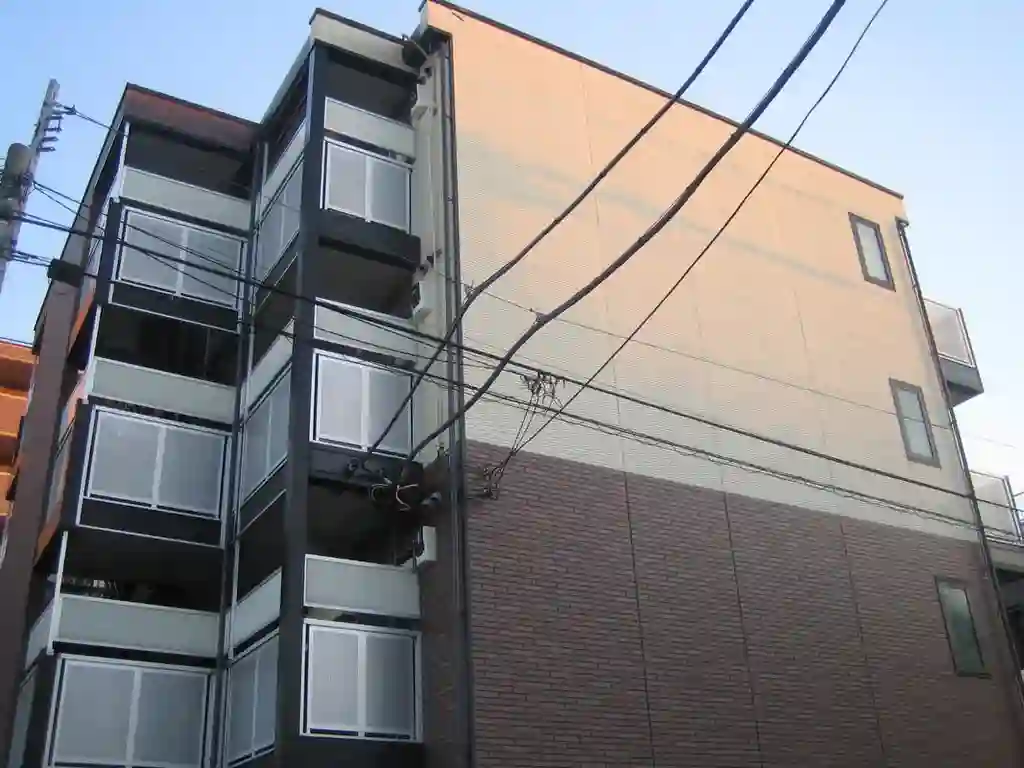 レオパレス蒔田 外観