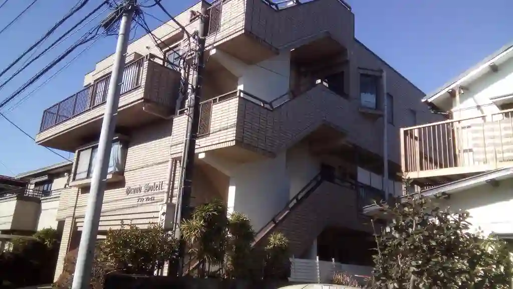 グランソレイユ 外観