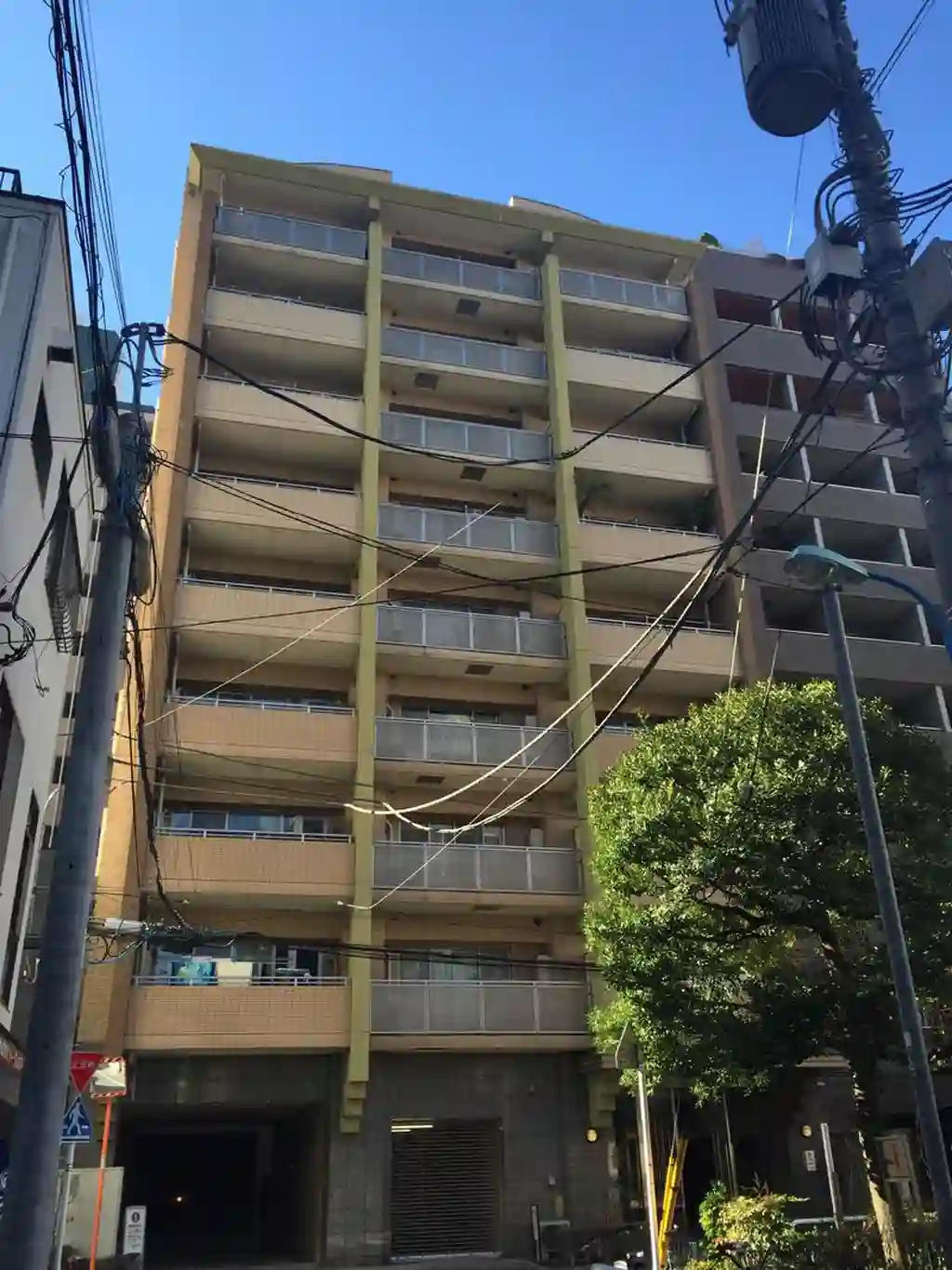 パレステュディオ新宿御苑 外観