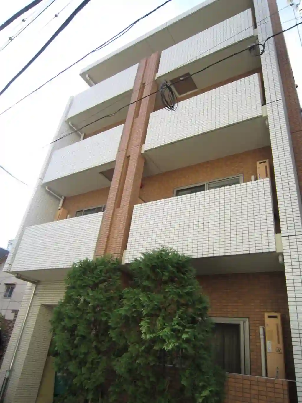 メゾンコルニス 外観