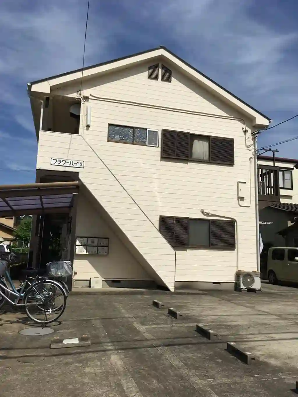 フラワーハイツ 外観