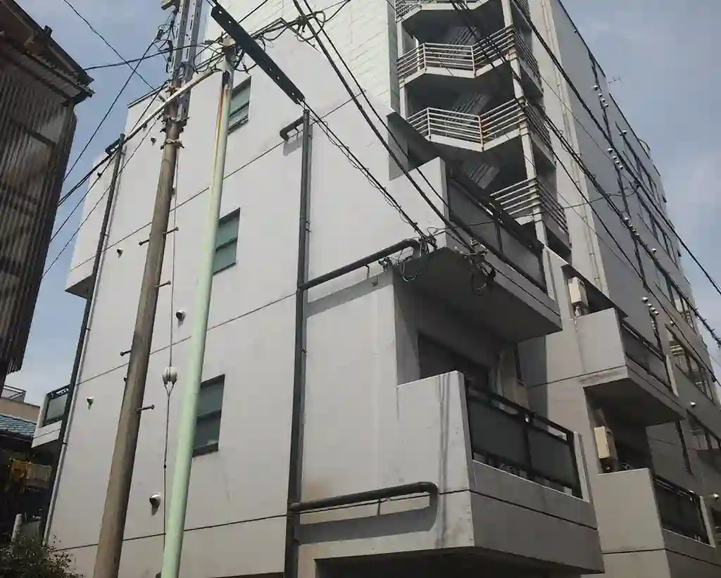 トライアーバン 外観