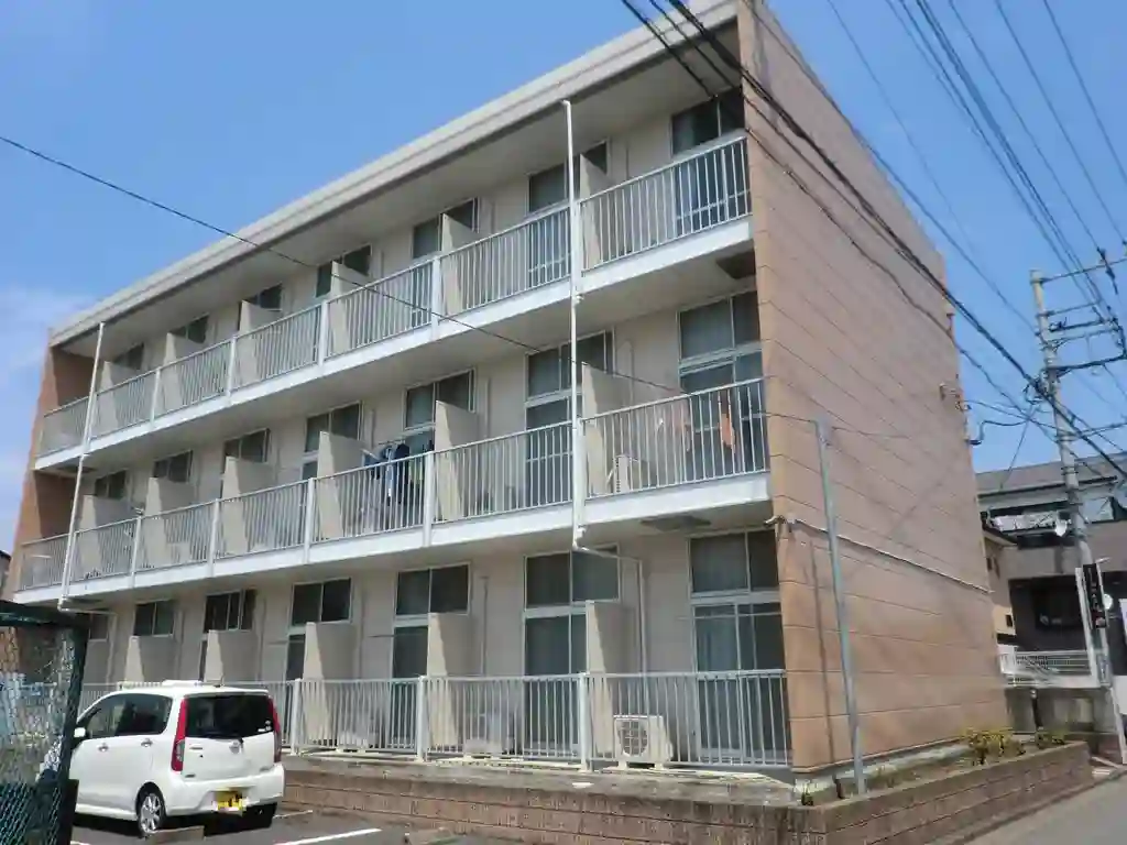 レオパレスボヌール・湘南 外観