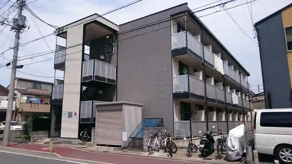 レオパレスWISTERIA 外観