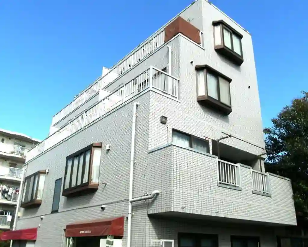 ブッシュクローバー 外観
