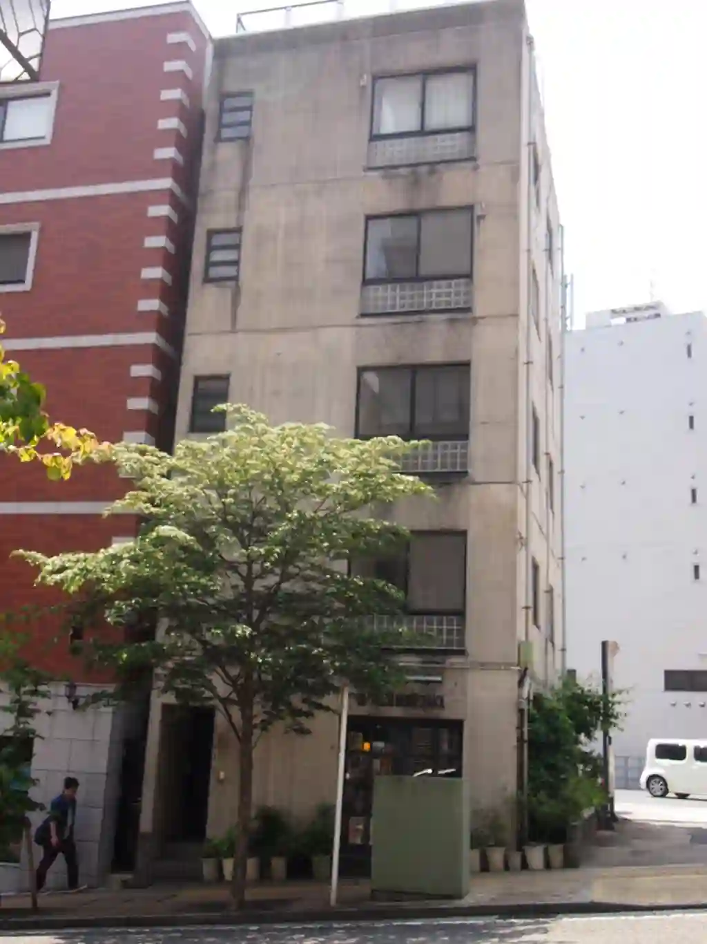 幸ビル 外観